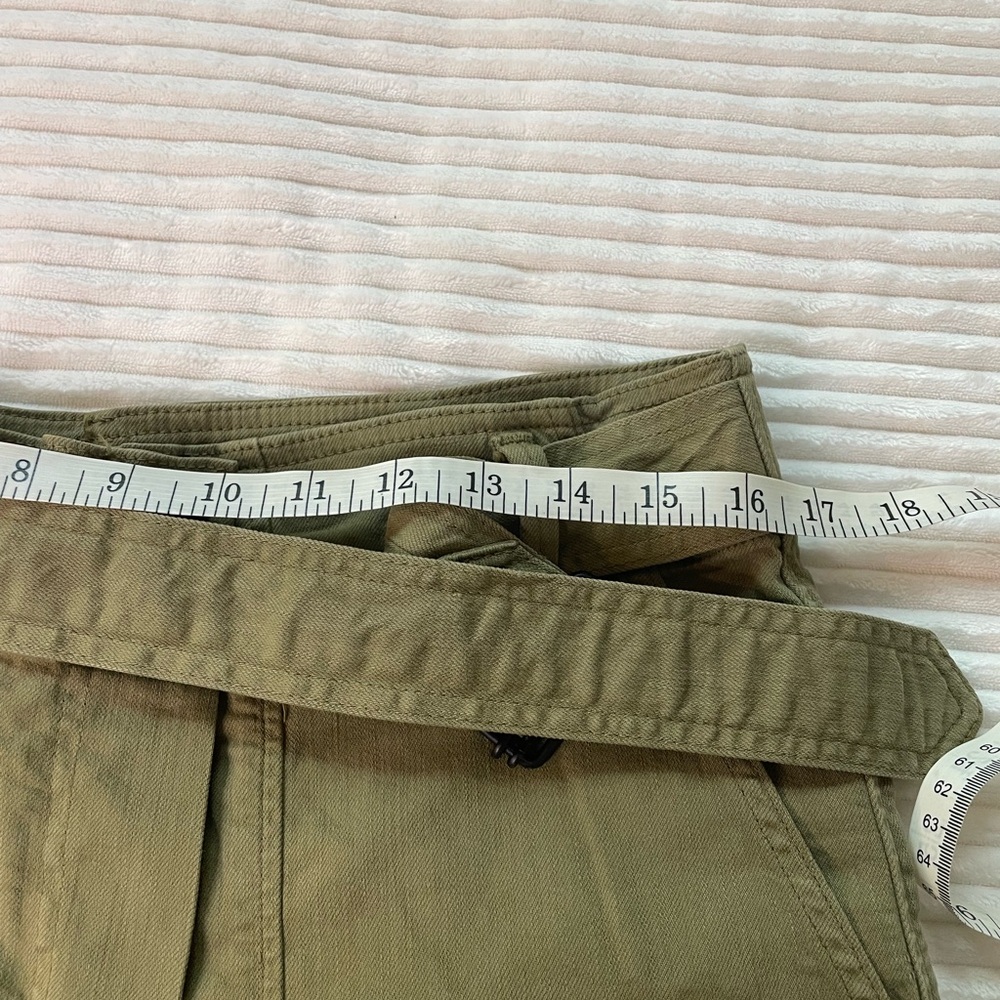 Zara Olive Green Cargo Shorts with Belt - Picture 6 of 7